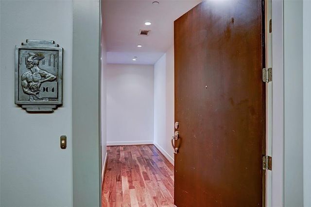 1600 Post Oak Boulevard 904, Houston, TX 77056