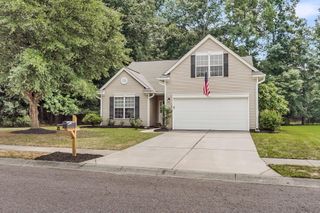 621 Beverly Drive, Summerville, SC 29485