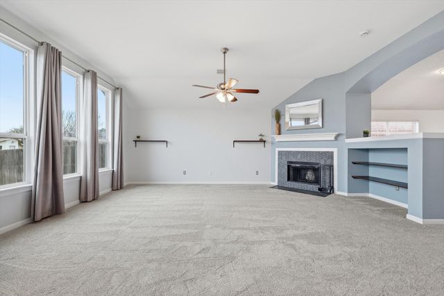 218 Quail Meadows Lane, Arlington, TX 76002