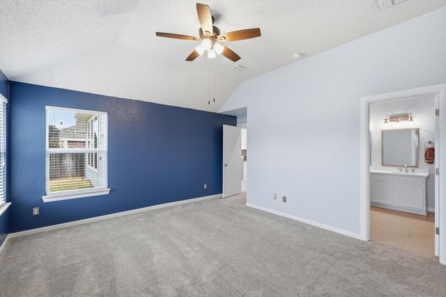 218 Quail Meadows Lane, Arlington, TX 76002