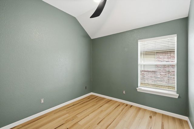 218 Quail Meadows Lane, Arlington, TX 76002