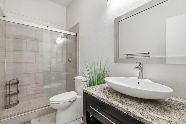 218 Quail Meadows Lane, Arlington, TX 76002