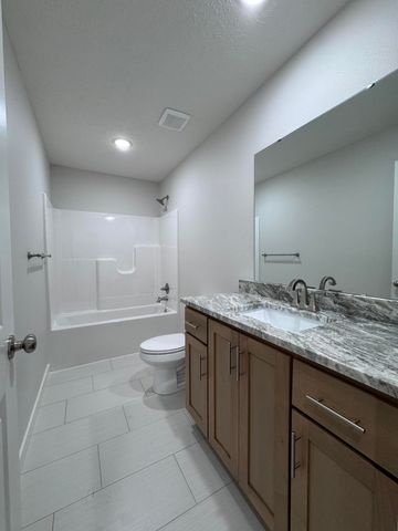 355 Division Street, Sparta, MO 65753