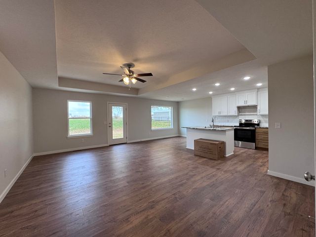 355 Division Street, Sparta, MO 65753