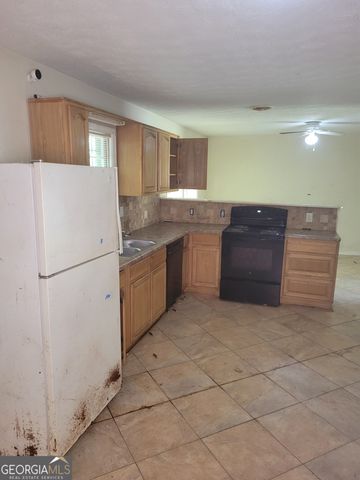 6301 Stillwater Drive, Riverdale, GA 30274