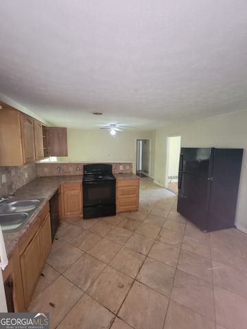 6301 Stillwater Drive, Riverdale, GA 30274