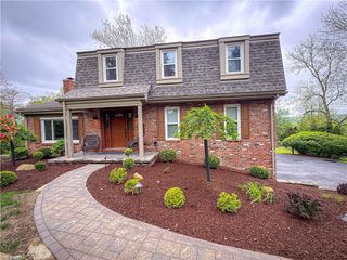 105 Mount Blaine Drive, Peters Twp, PA 15317
