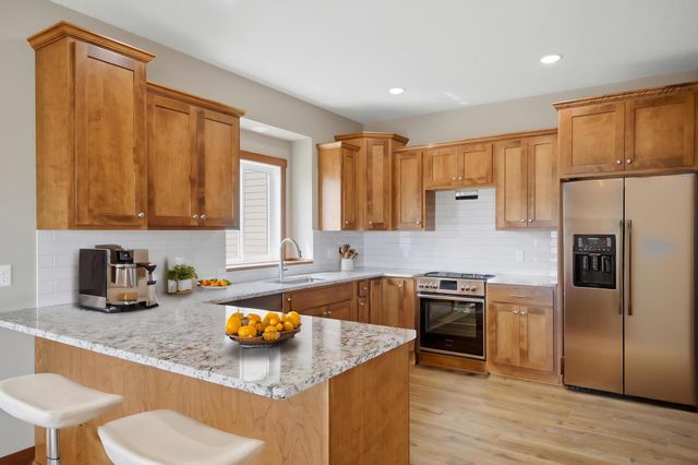 1306 18th Street NE, Austin, MN 55912