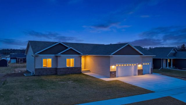 1306 18th Street NE, Austin, MN 55912