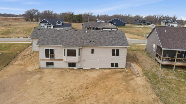 1306 18th Street NE, Austin, MN 55912