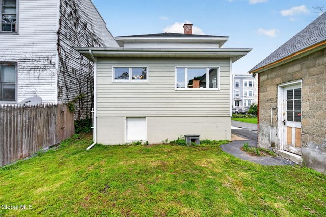 446 Yates Street, Albany, NY 12208