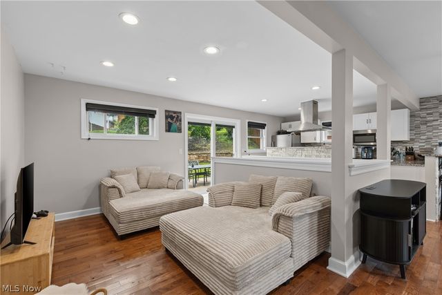 2610 Cherry Avenue, Steubenville, OH 43952