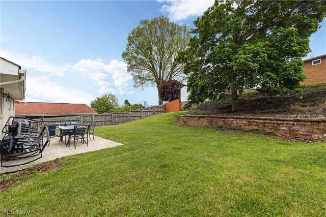 2610 Cherry Avenue, Steubenville, OH 43952