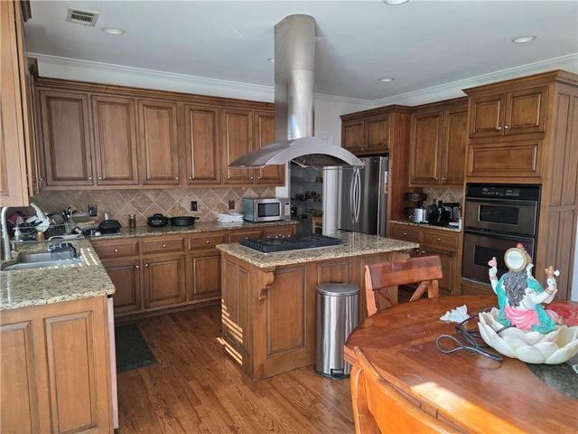 1800 Brandie Elaine Avenue, Snellville, GA 30078