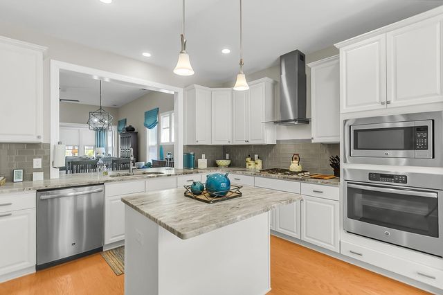 3121 Cross Vine Lane, Summerville, SC 29483