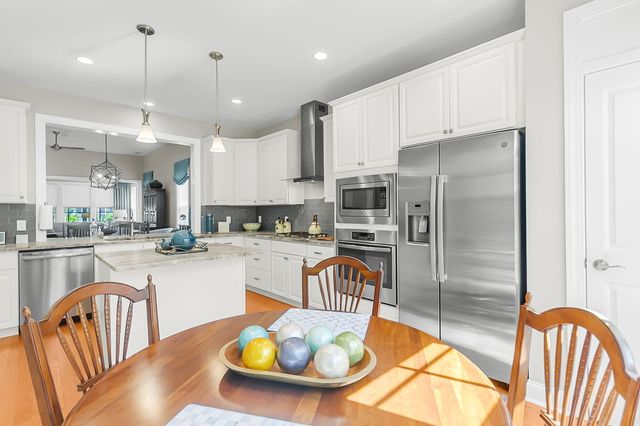 3121 Cross Vine Lane, Summerville, SC 29483