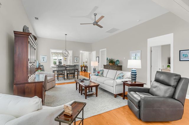 3121 Cross Vine Lane, Summerville, SC 29483