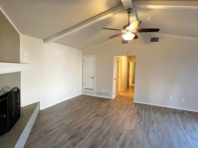 7504 Ave W, A, Lubbock, TX 79423