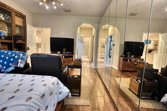 2706 Kinsington Cir 23-2, Weston, FL 33332