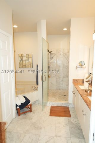 2706 Kinsington Cir 23-2, Weston, FL 33332