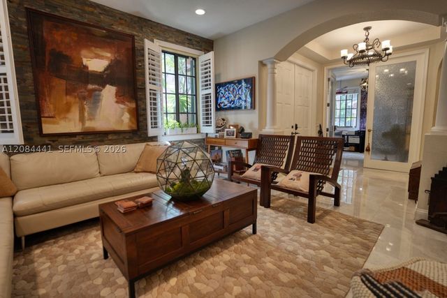 2706 Kinsington Cir 23-2, Weston, FL 33332