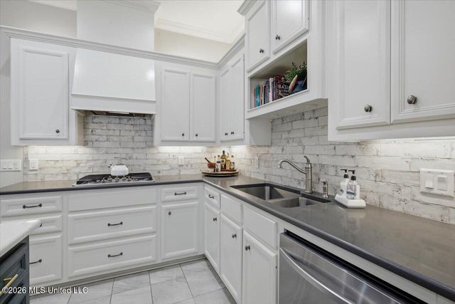 520 Heatherstone Court, Ridgeland, MS 39157