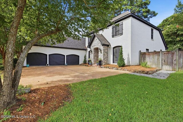 520 Heatherstone Court, Ridgeland, MS 39157