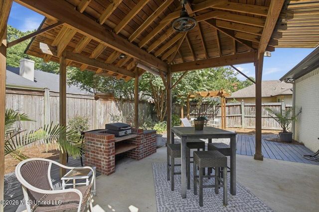 520 Heatherstone Court, Ridgeland, MS 39157
