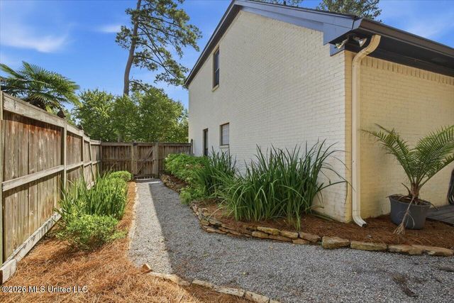 520 Heatherstone Court, Ridgeland, MS 39157