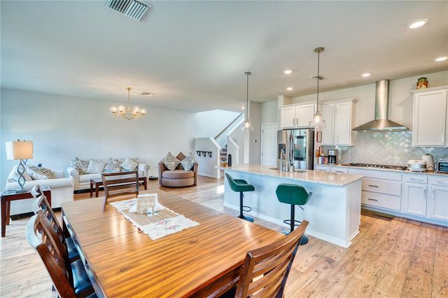 6136 VOYAGERS PLACE, Apollo Beach, FL 33572