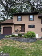 23190 FALLING LEAF LN, California, MD 20619