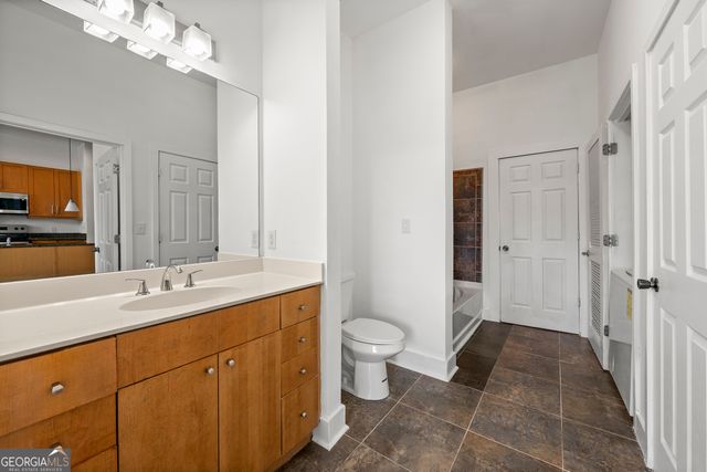 425 CHAPEL Street SW 1211, Atlanta, GA 30313