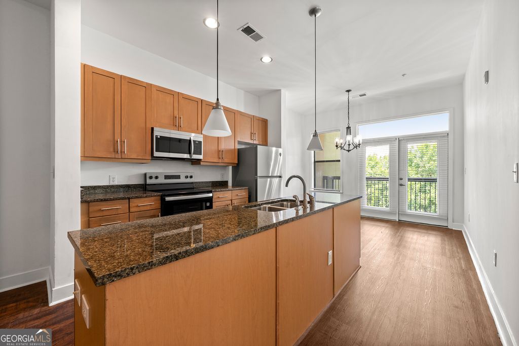 425 CHAPEL Street SW 1211, Atlanta, GA 30313