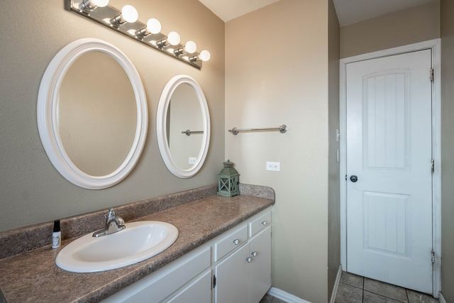 3320 W Dengar Ave, Midland, TX 79707