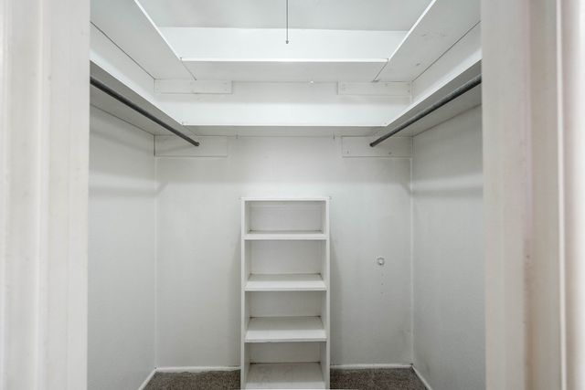 3320 W Dengar Ave, Midland, TX 79707