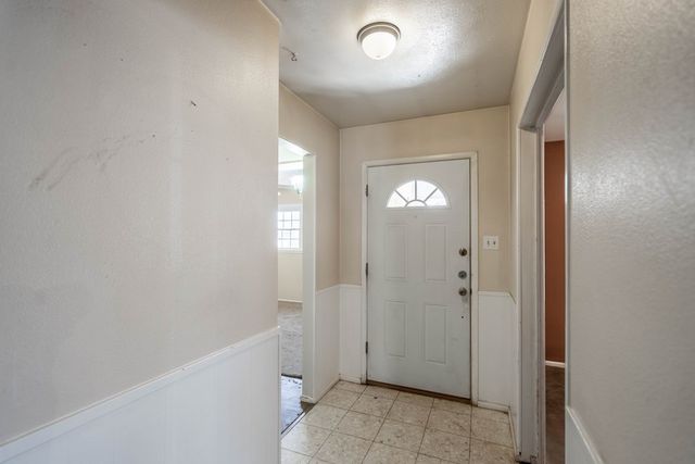 3320 W Dengar Ave, Midland, TX 79707