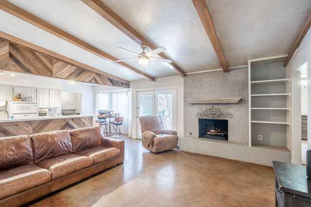 3320 W Dengar Ave, Midland, TX 79707