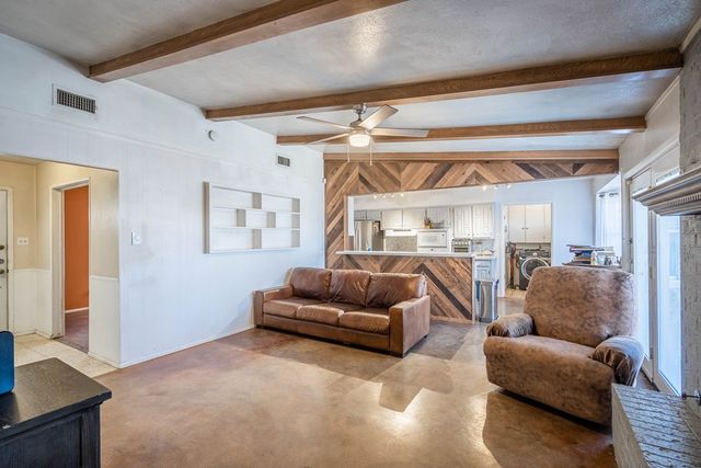 3320 W Dengar Ave, Midland, TX 79707