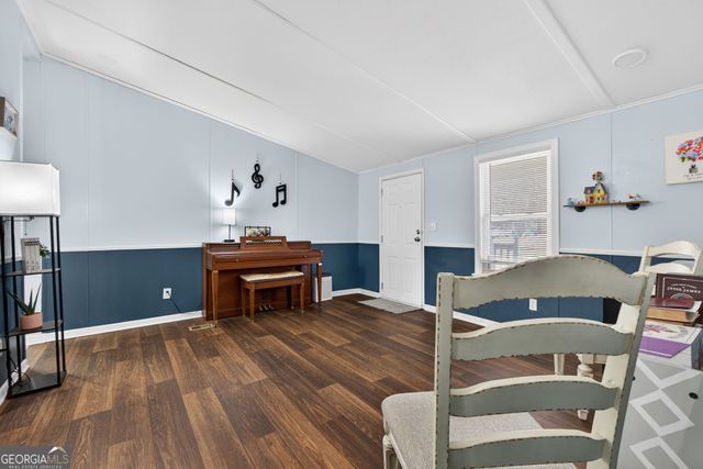 252 Lakeview Drive, Locust Grove, GA 30248