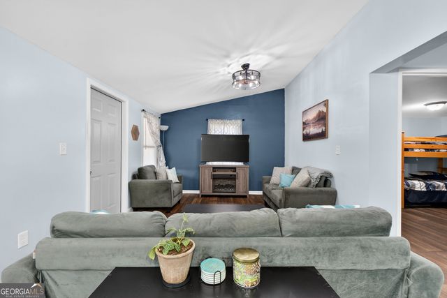 252 Lakeview Drive, Locust Grove, GA 30248