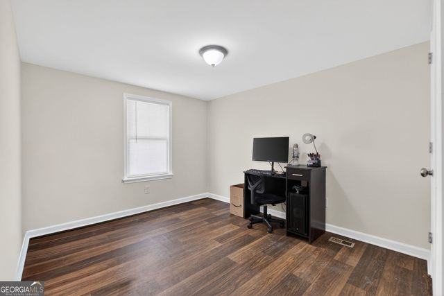 252 Lakeview Drive, Locust Grove, GA 30248