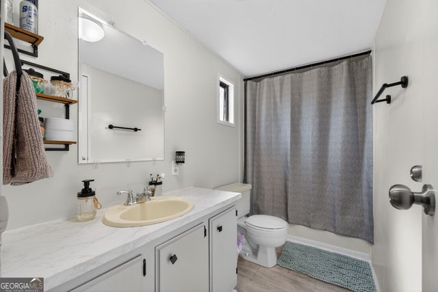 252 Lakeview Drive, Locust Grove, GA 30248