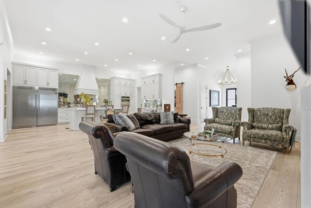 9 Bella View Drive, Little Rock, AR 72212