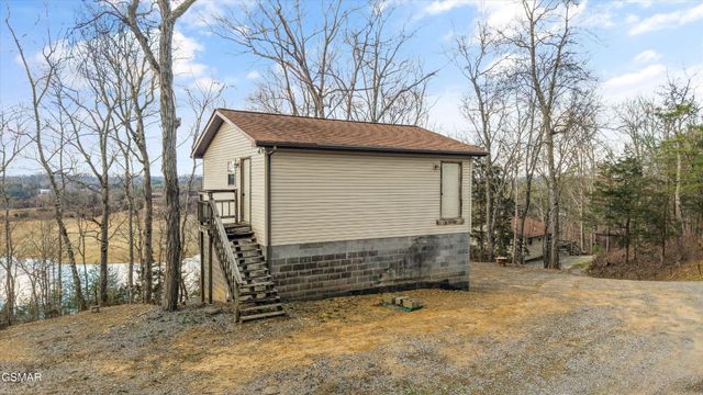 2739 Windy Cove Way, Sevierville, TN 37876