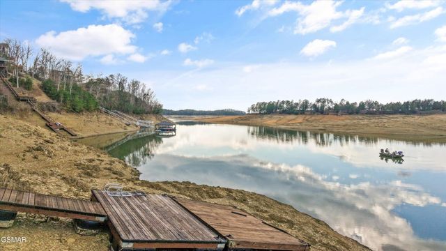 2739 Windy Cove Way, Sevierville, TN 37876
