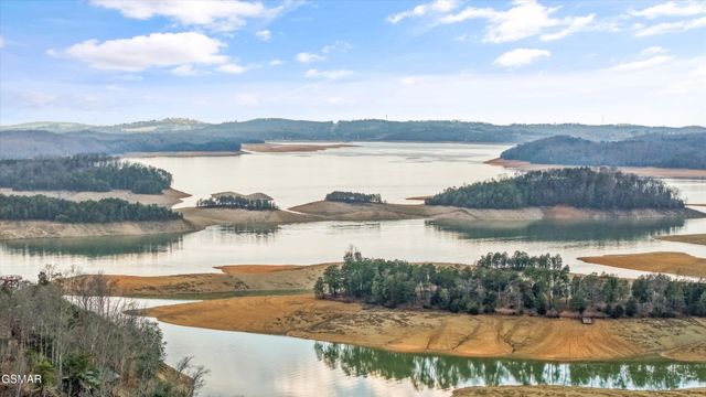 2739 Windy Cove Way, Sevierville, TN 37876