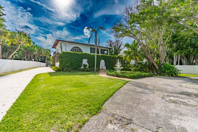 1009 S Indian River Drive, Fort Pierce, FL 34950