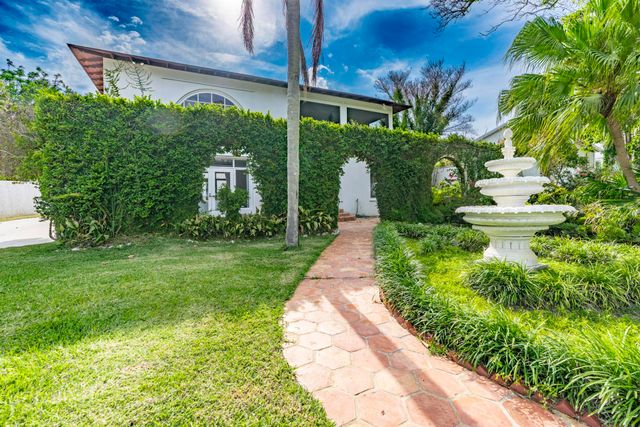 1009 S Indian River Drive, Fort Pierce, FL 34950