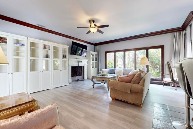 1009 S Indian River Drive, Fort Pierce, FL 34950