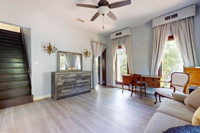 1009 S Indian River Drive, Fort Pierce, FL 34950